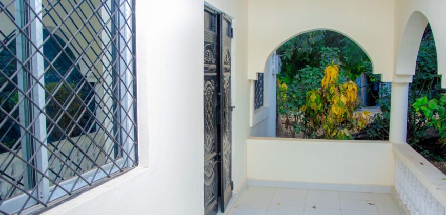 BASI 3 BEDROOM BUNGALOW FOR RENT