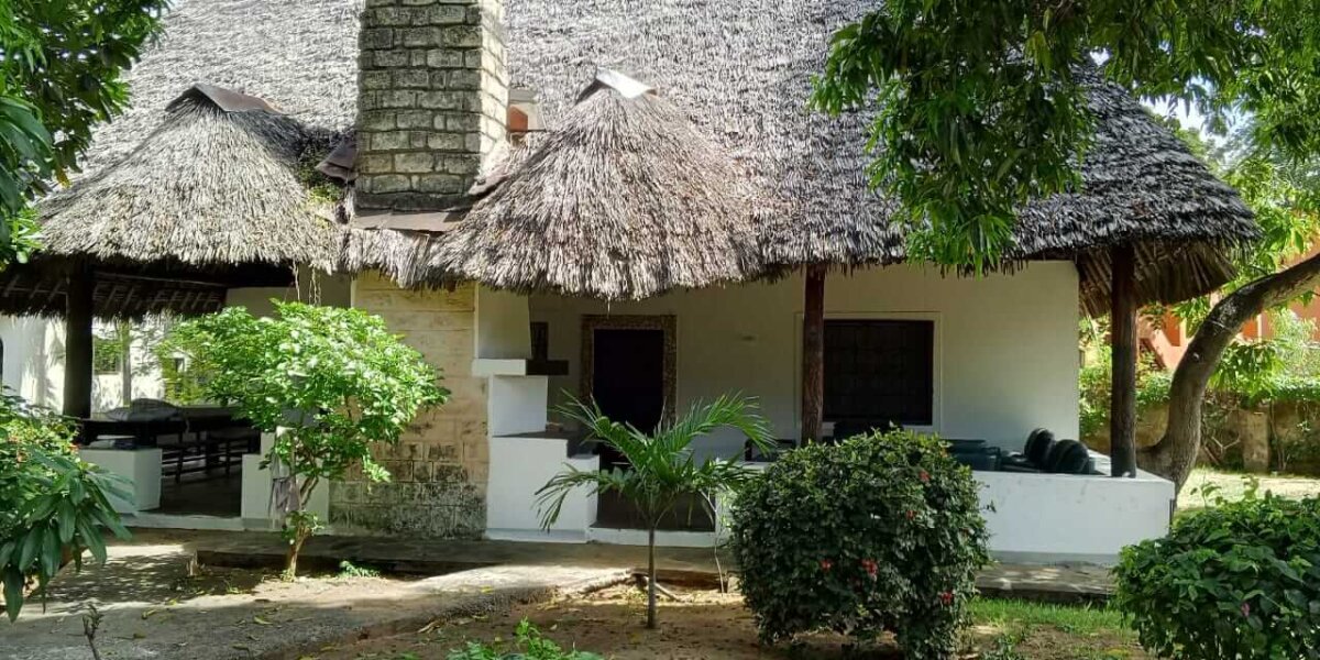 CHARMING MAKUTI HOUSE FOR RENT IN KILIFI BOFA