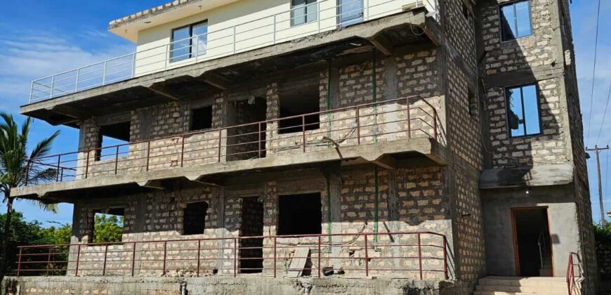 LUXURIOUS PENTHOUSE HOUSE FOR SALE BOFA