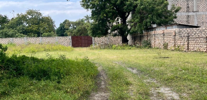 PLOT FOR SALE NEAR OLD FERRY ROAD